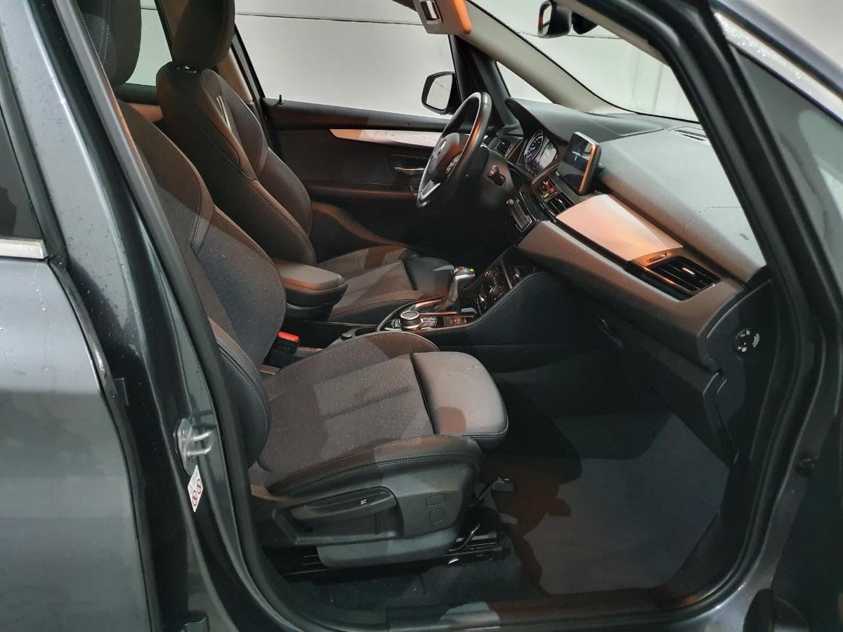 BMW Série 2 i 1.5 Active Tourer · Híbrido · Ano 2019 — imagen 24