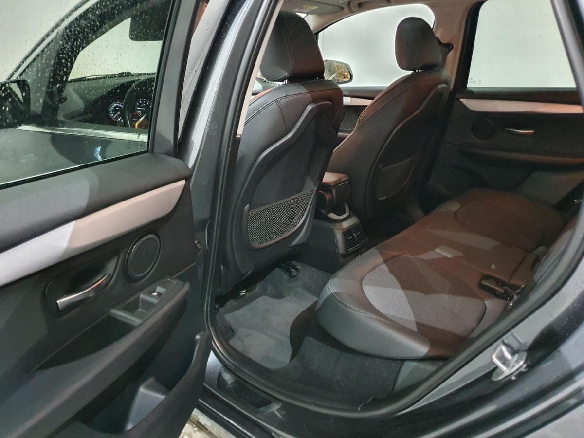 BMW Série 2 i 1.5 Active Tourer · Híbrido · Ano 2019 — imagen 26