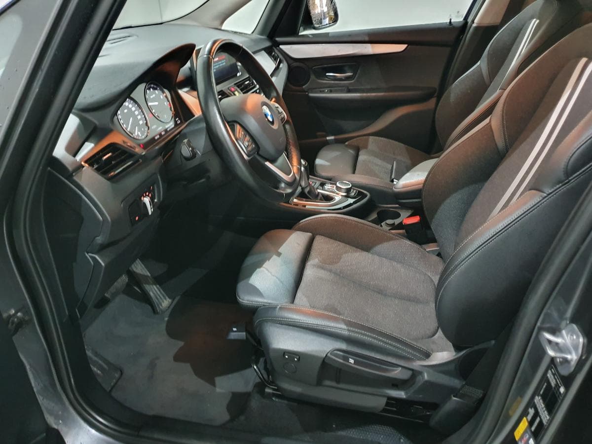 BMW Série 2 i 1.5 Active Tourer · Híbrido · Ano 2019 — imagen 31