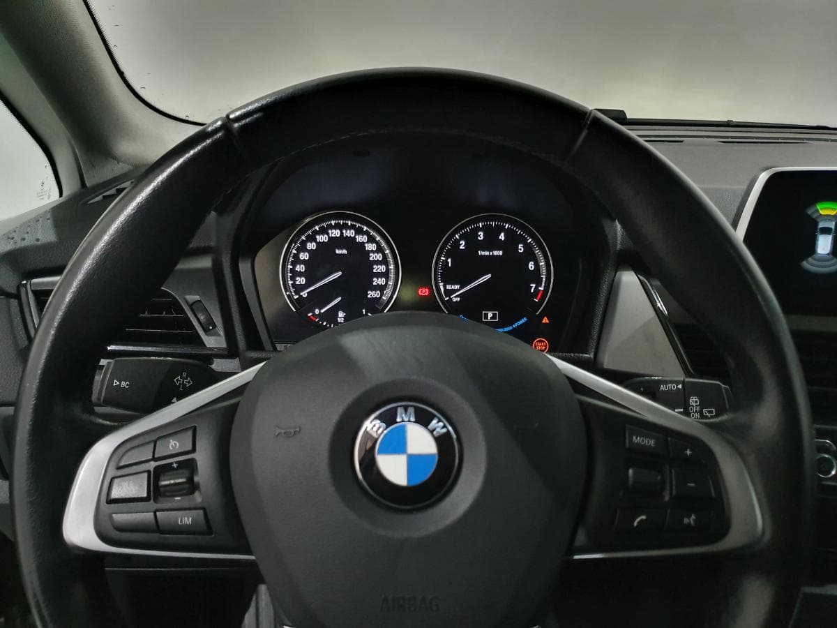 BMW Série 2 i 1.5 Active Tourer · Híbrido · Ano 2019 — imagen 38
