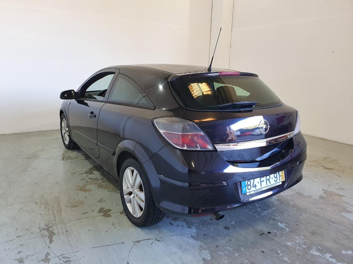 Opel Astra 1.3CDTI · Ano 2008 — imagen 6