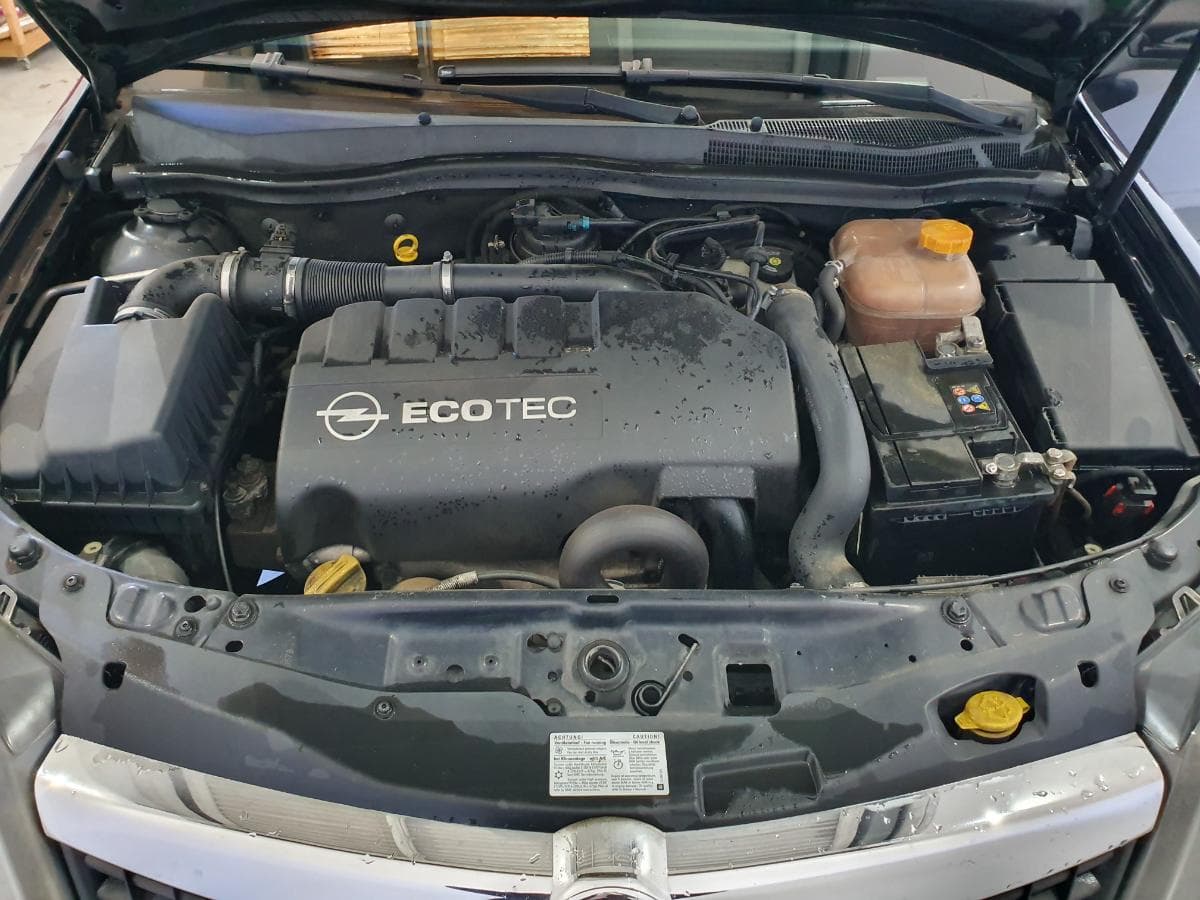 Opel Astra 1.3CDTI · Ano 2008 — imagen 10