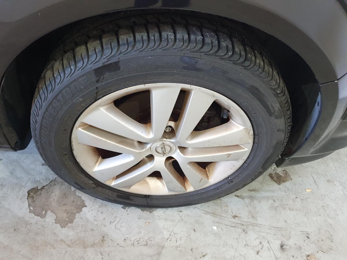 Opel Astra 1.3CDTI · Ano 2008 — imagen 17