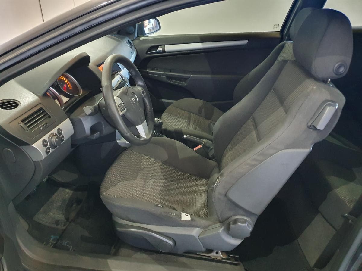 Opel Astra 1.3CDTI · Ano 2008 — imagen 30