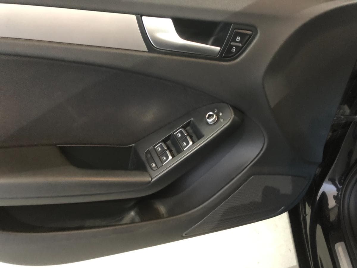 Audi A4 2.0TDI · Ano 2012 — image 16