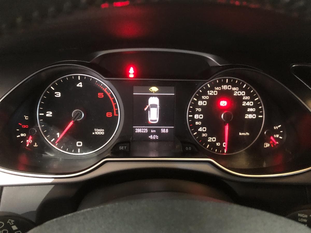 Audi A4 2.0TDI · Ano 2012 — image 30