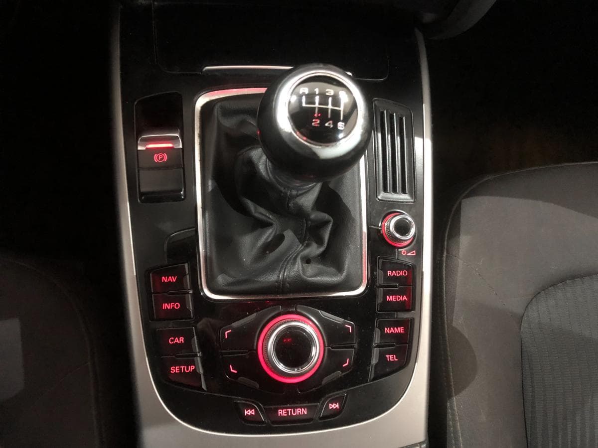 Audi A4 2.0TDI · Ano 2012 — image 34