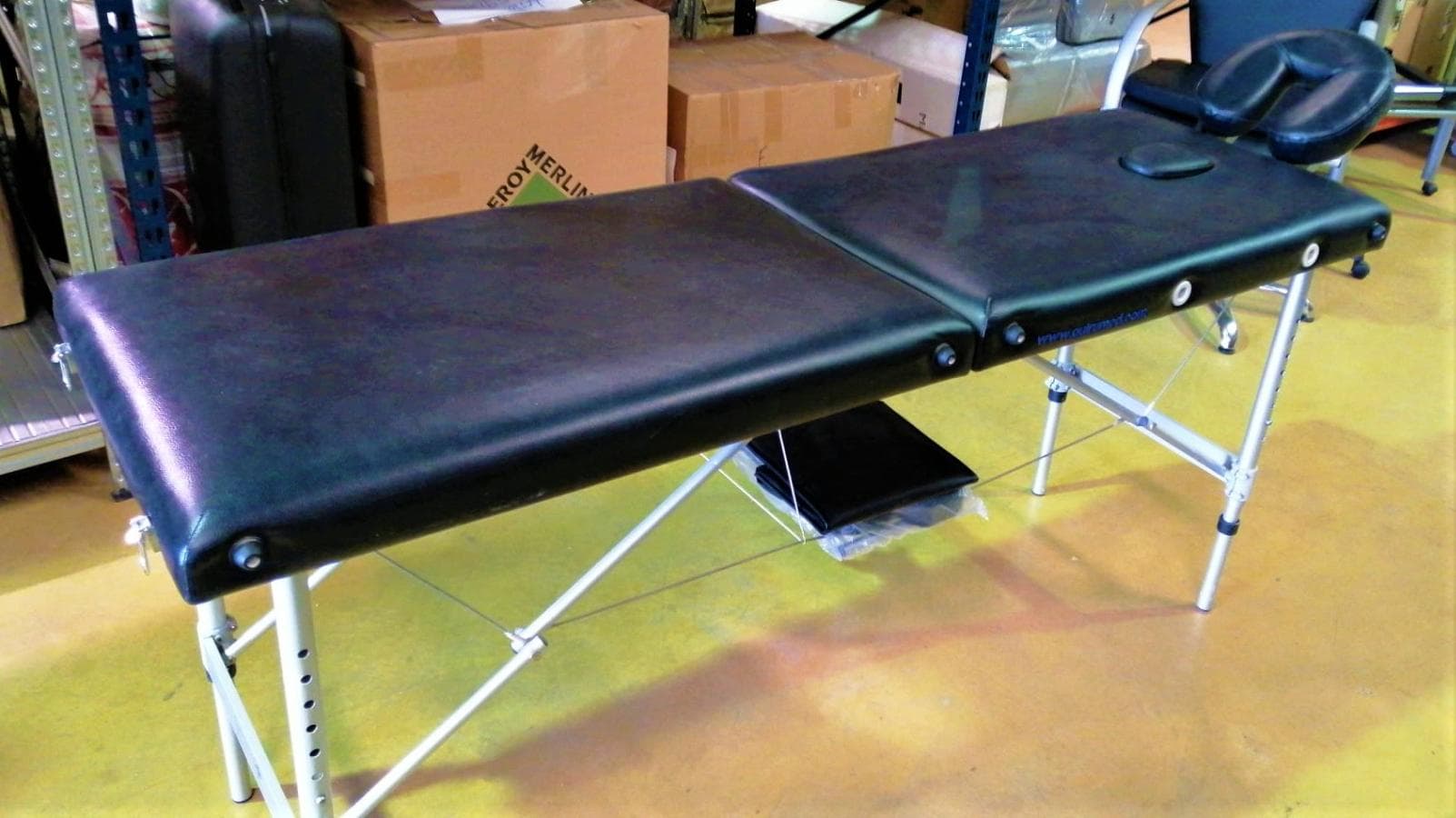 Equipamentos · Mobiliário · Acessórios · Indústria de Cabeleireiros — imagen 9