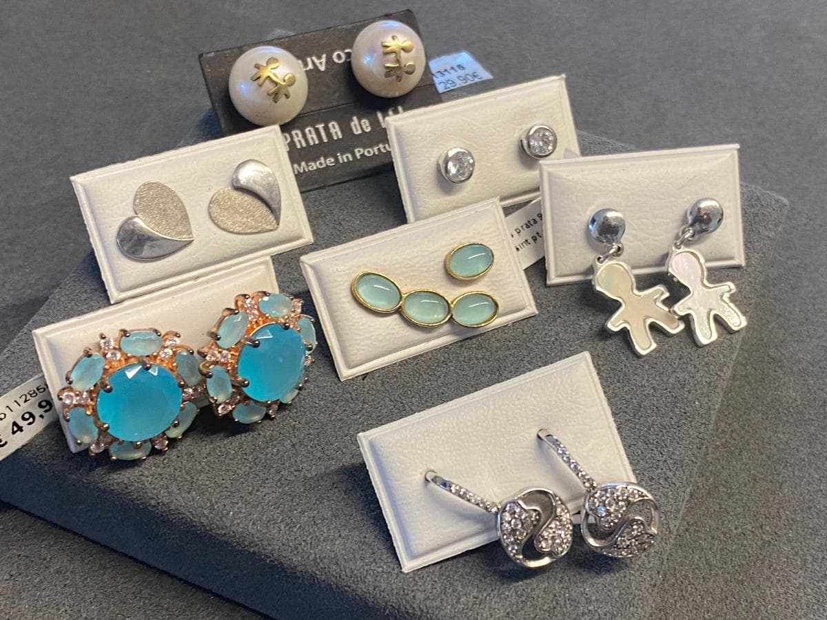 Boucles d'oreilles en argent et autres matériaux — image 4