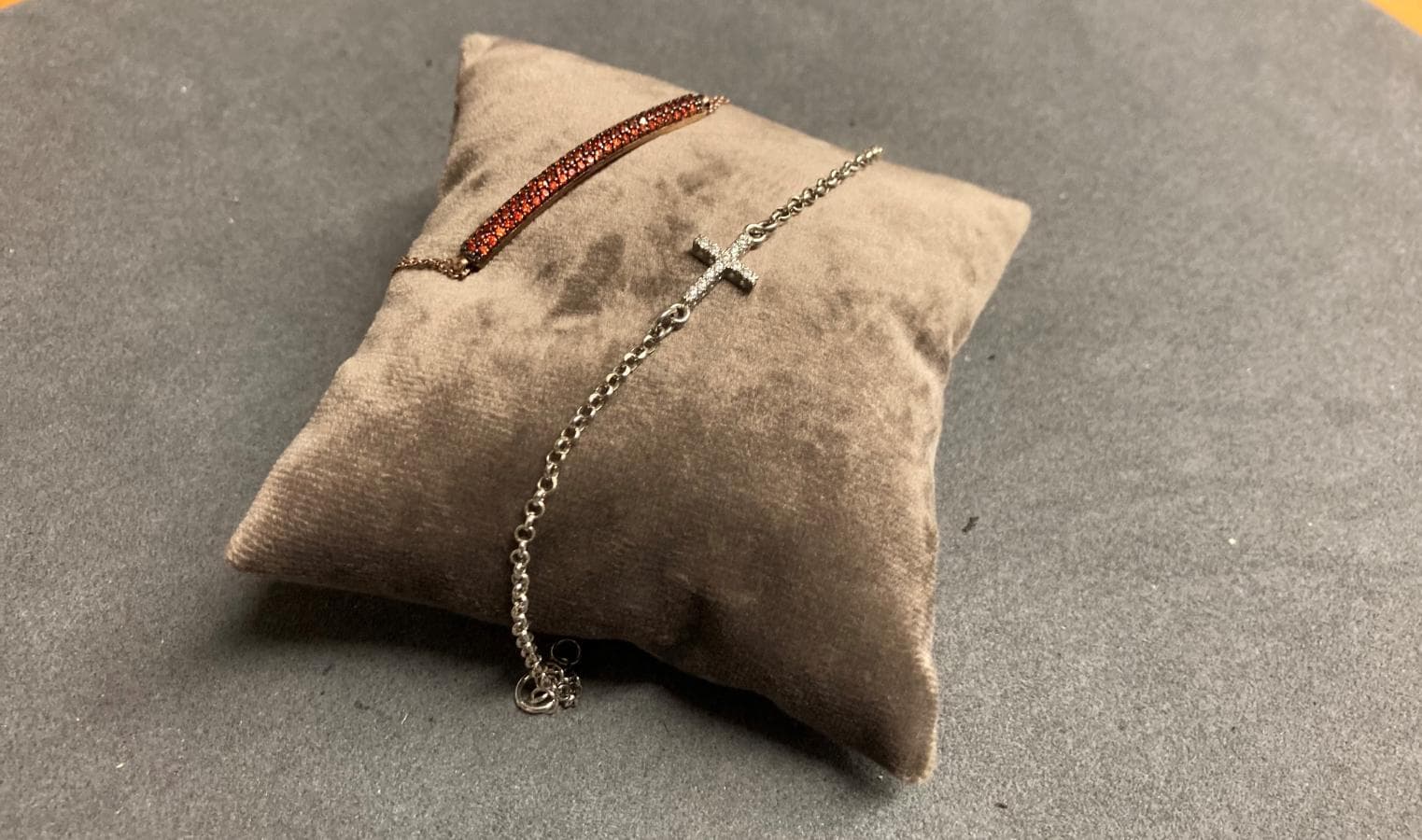 Bracelets — image 2