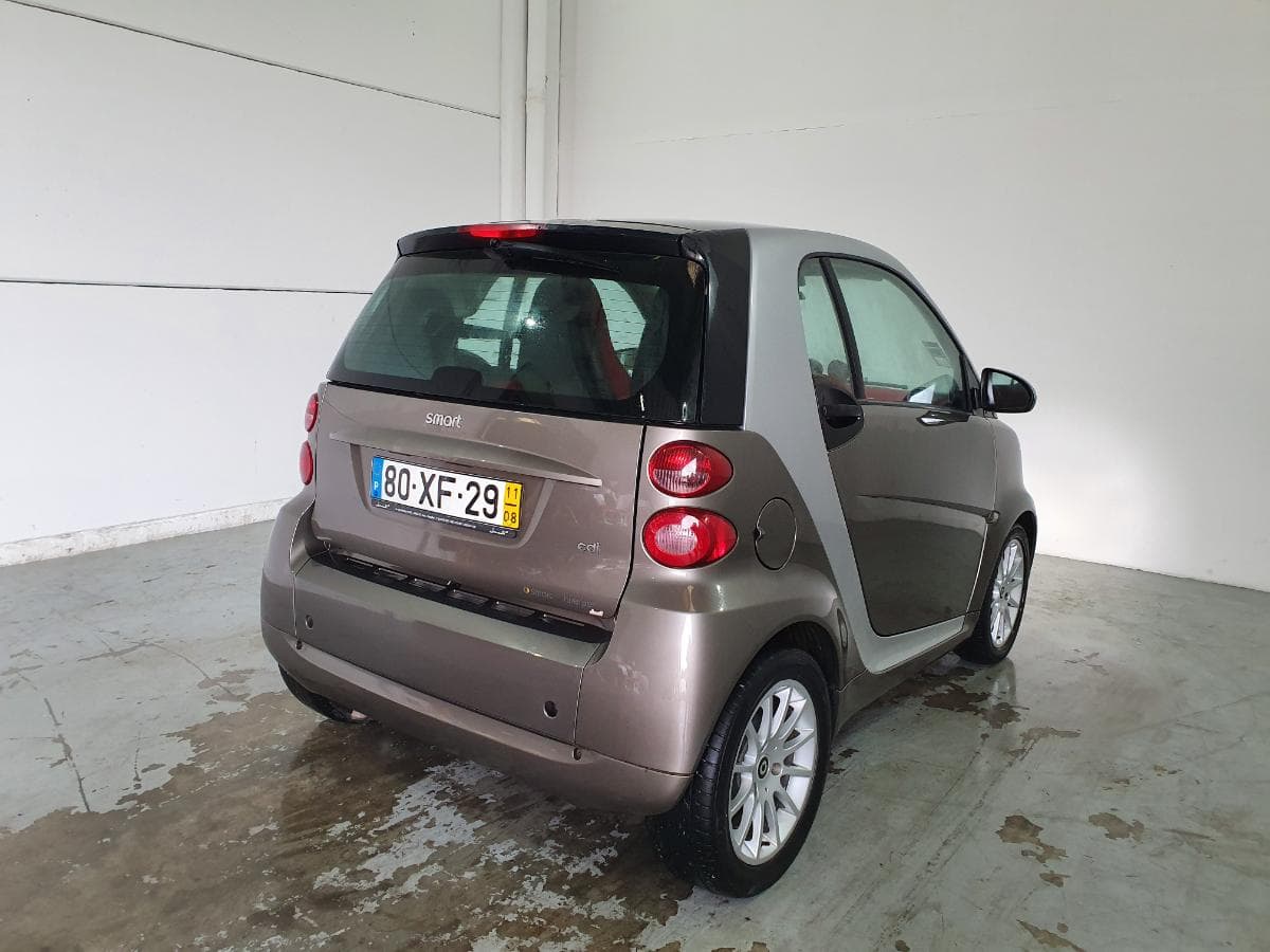 Smart Fortwo 0.8CDI · Ano 2011 — image 6