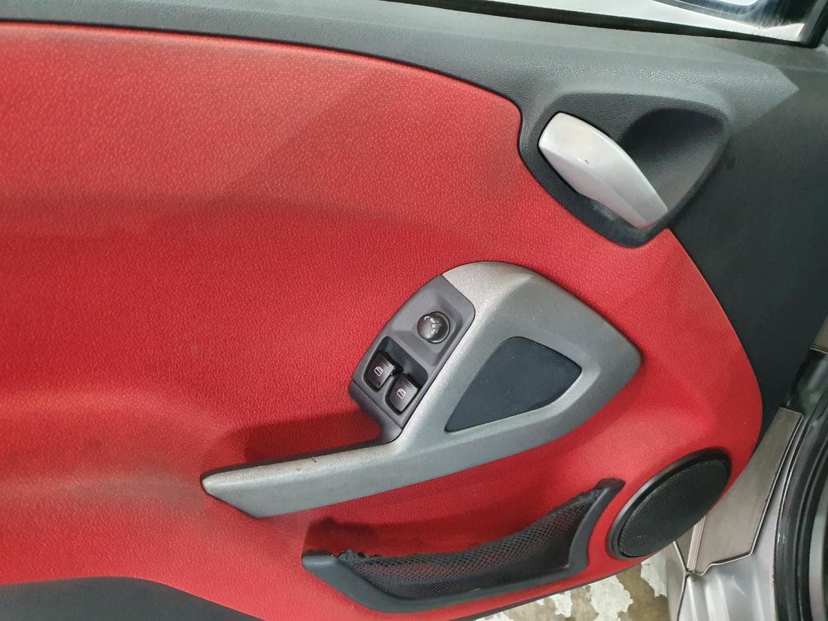 Smart Fortwo 0.8CDI · Ano 2011 — image 16