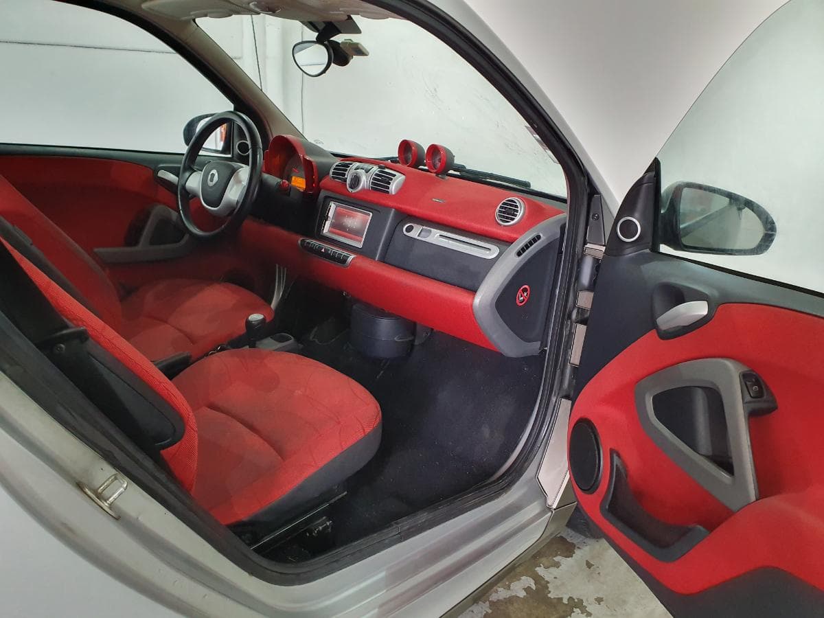 Smart Fortwo 0.8CDI · Ano 2011 — image 17