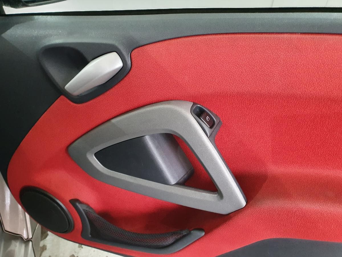 Smart Fortwo 0.8CDI · Ano 2011 — image 18