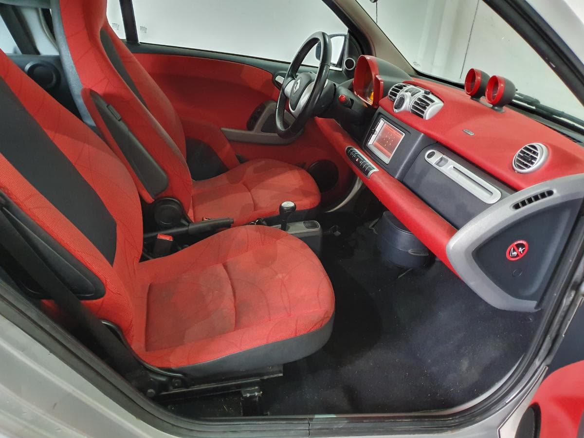 Smart Fortwo 0.8CDI · Ano 2011 — image 19