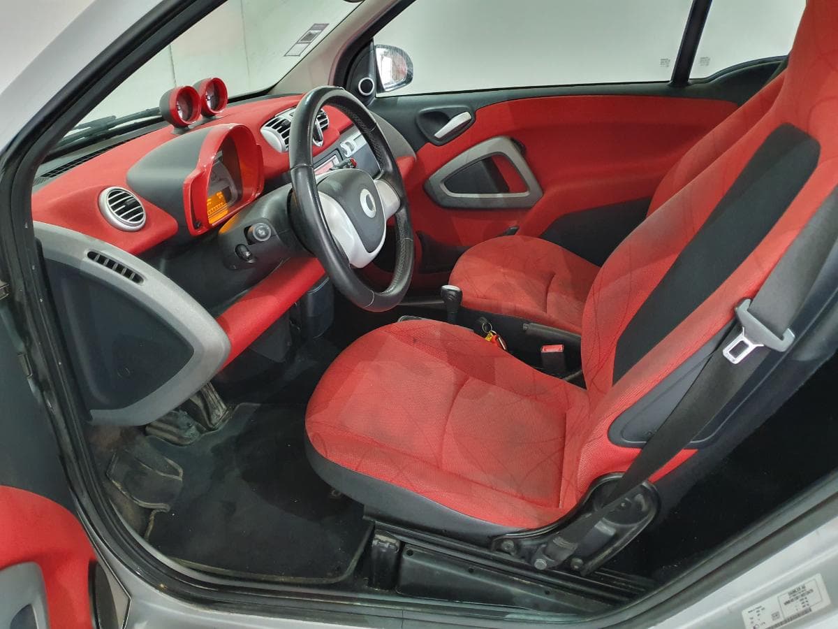 Smart Fortwo 0.8CDI · Ano 2011 — image 22