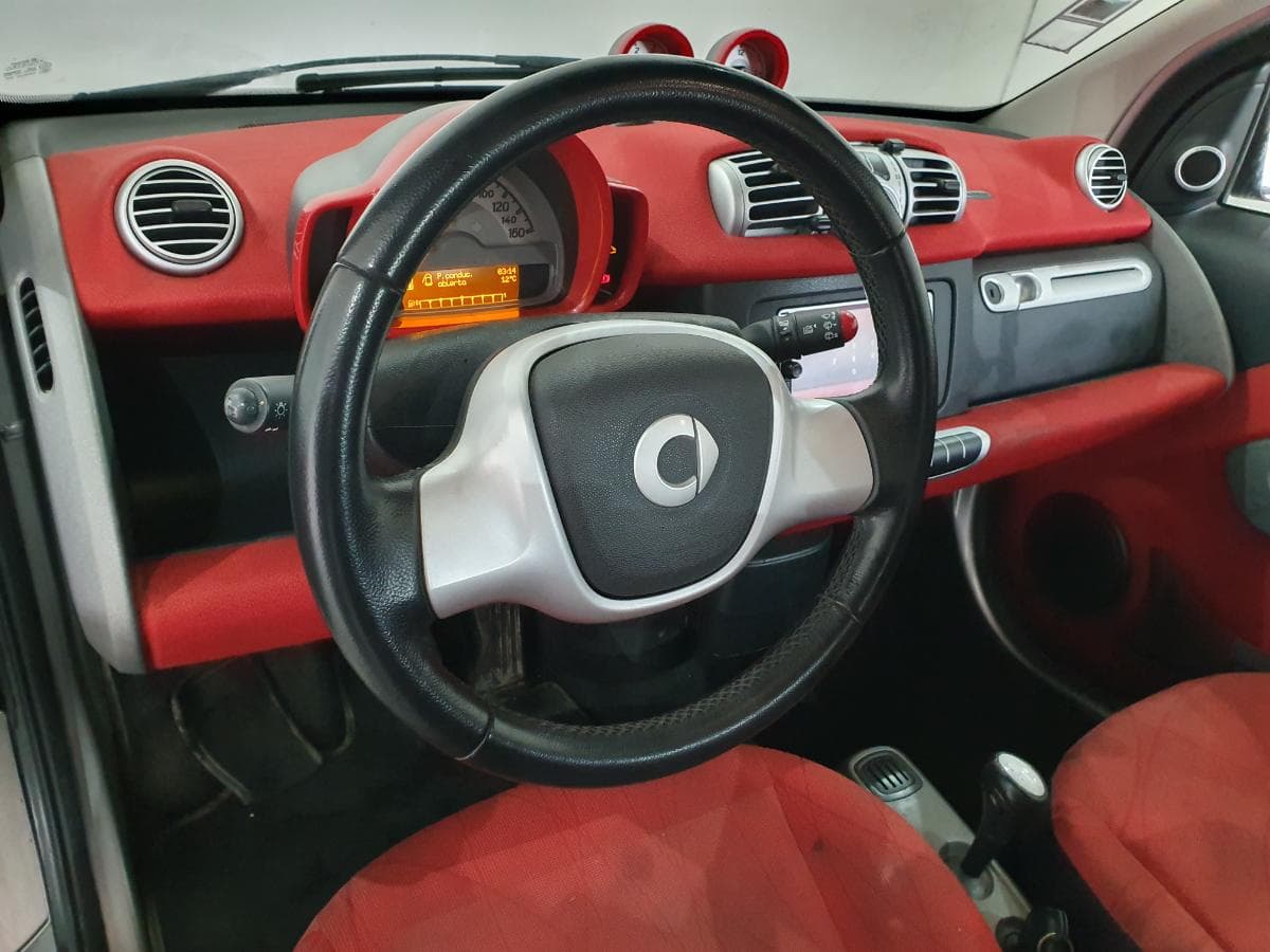 Smart Fortwo 0.8CDI · Ano 2011 — image 23