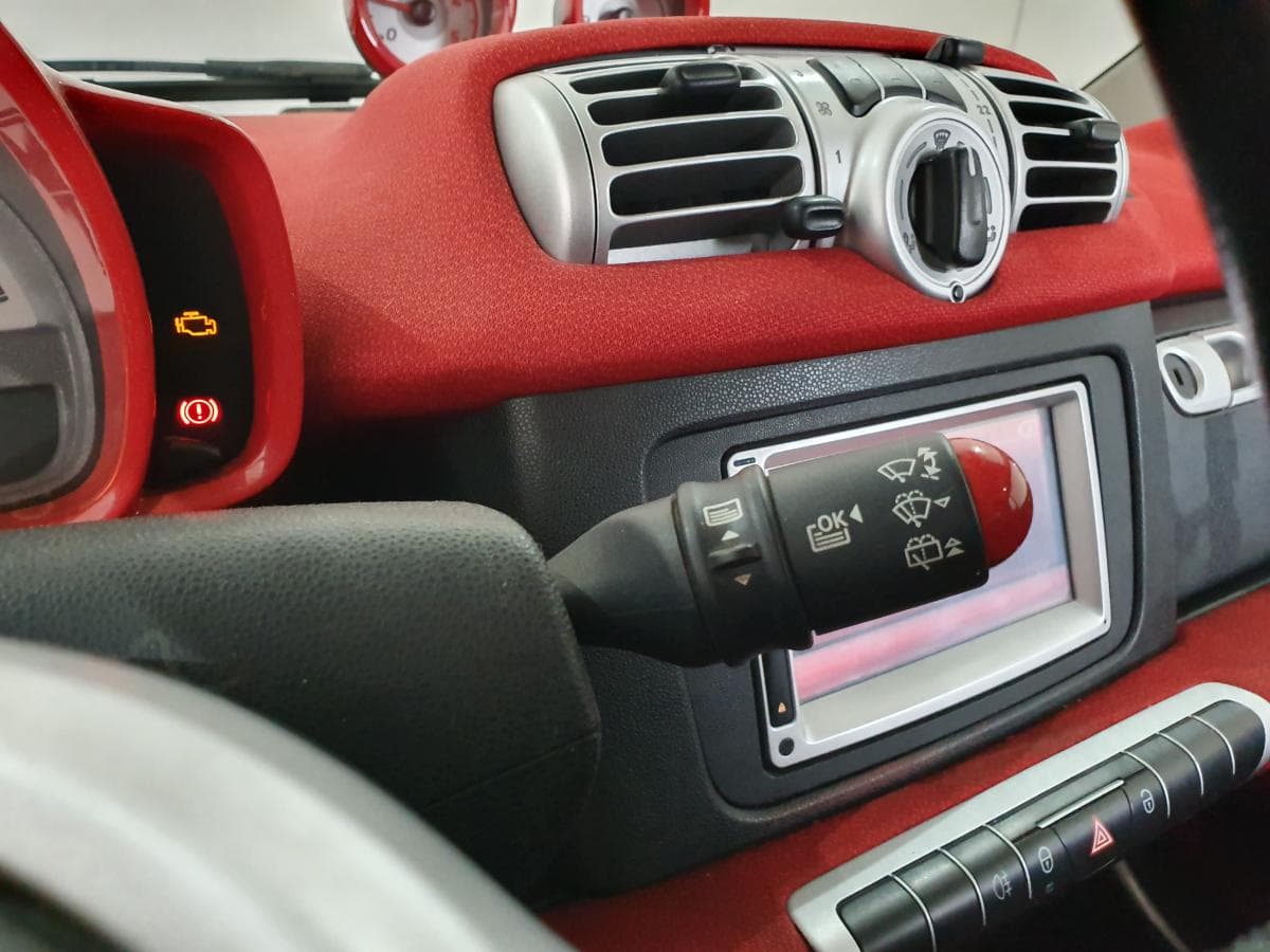 Smart Fortwo 0.8CDI · Ano 2011 — image 26