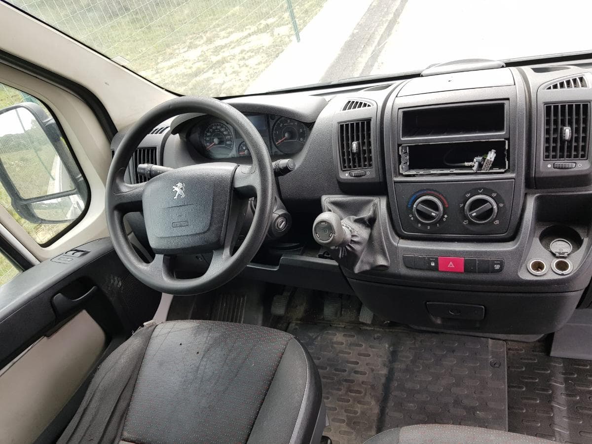 Peugeot Boxer Van (250) · Ano 2014 — imagen 18