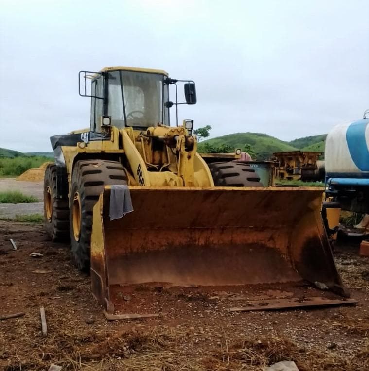 Pá carregadora Cat 966 - Banza Congo · Samba Caju — image 1