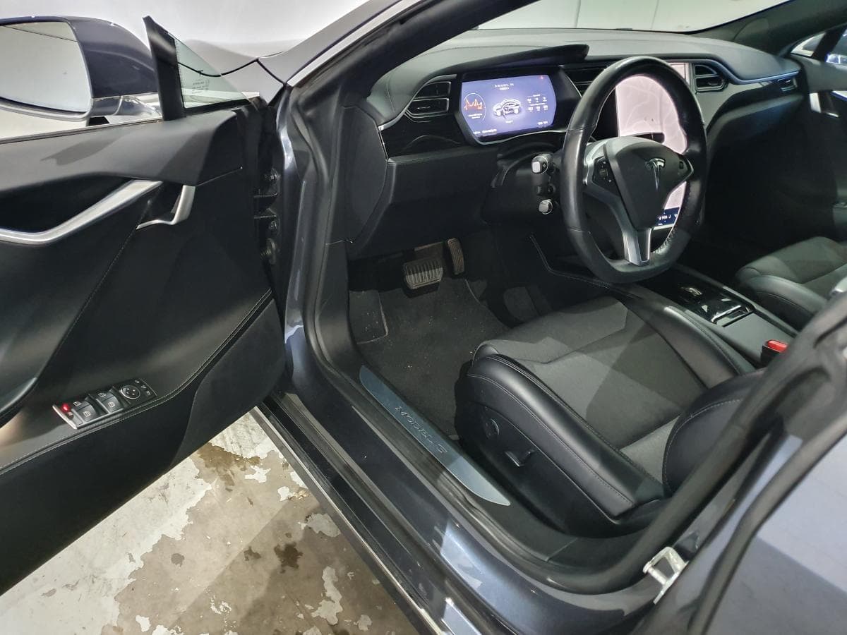 Tesla Model S 100D · Elétrico · Ano 2018 — image 18