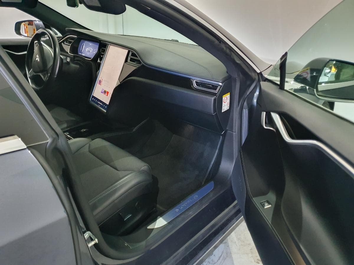 Tesla Model S 100D · Elétrico · Ano 2018 — image 33