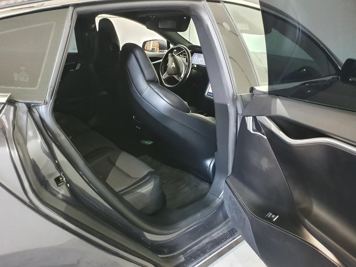 Tesla Model S 100D · Elétrico · Ano 2018 — image 41