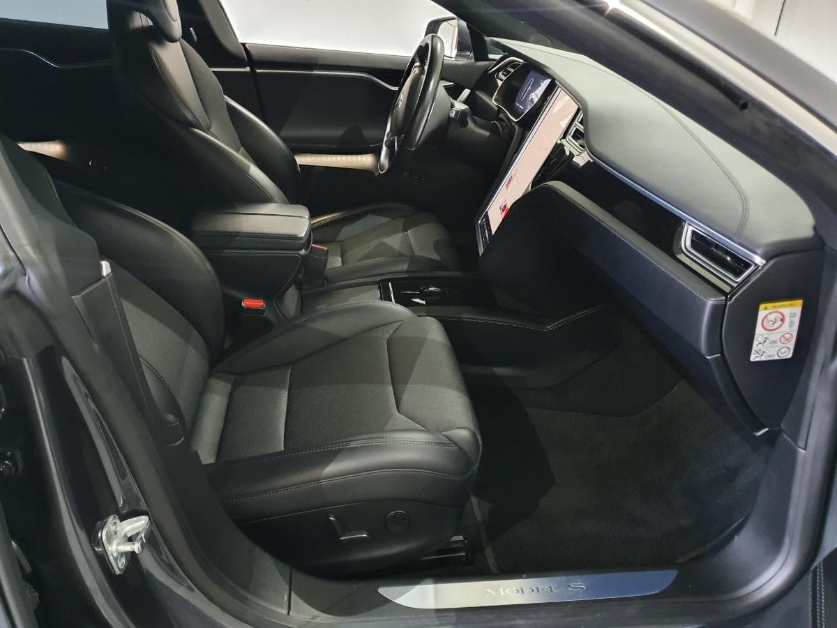 Tesla Model S 100D · Elétrico · Ano 2018 — image 40