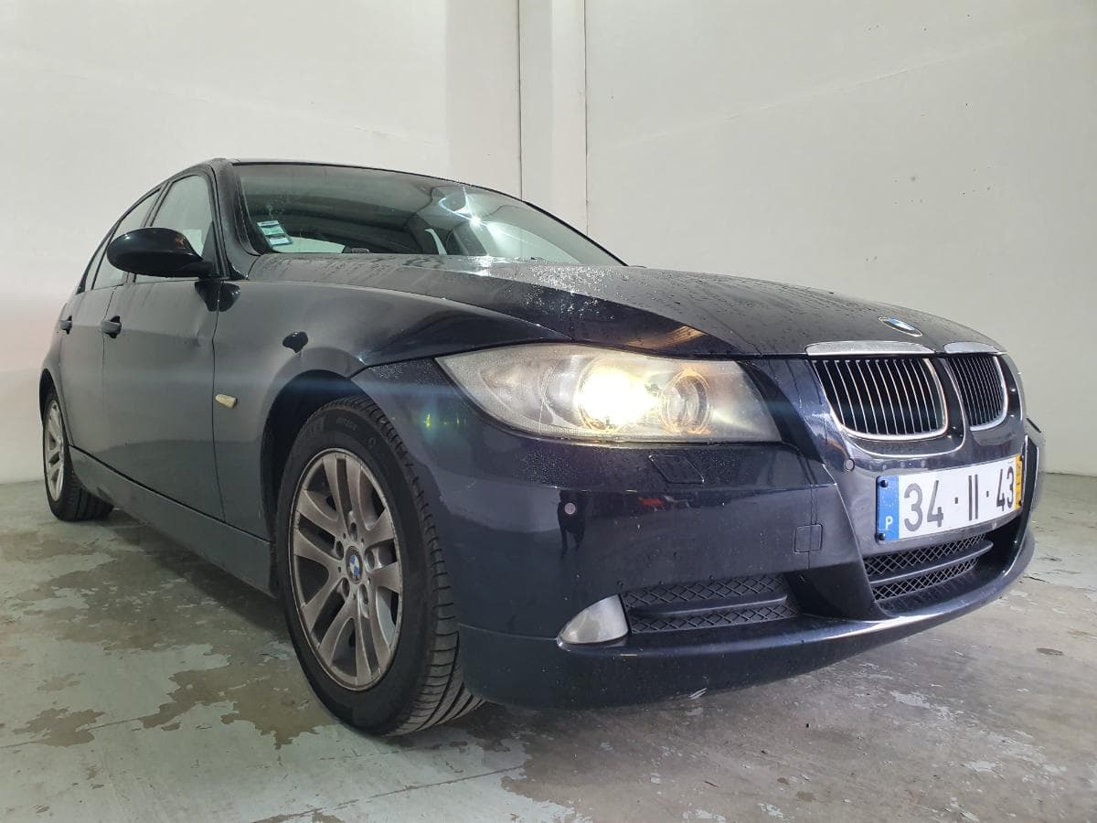 BMW 320D · Ano 2008 — imagem 3