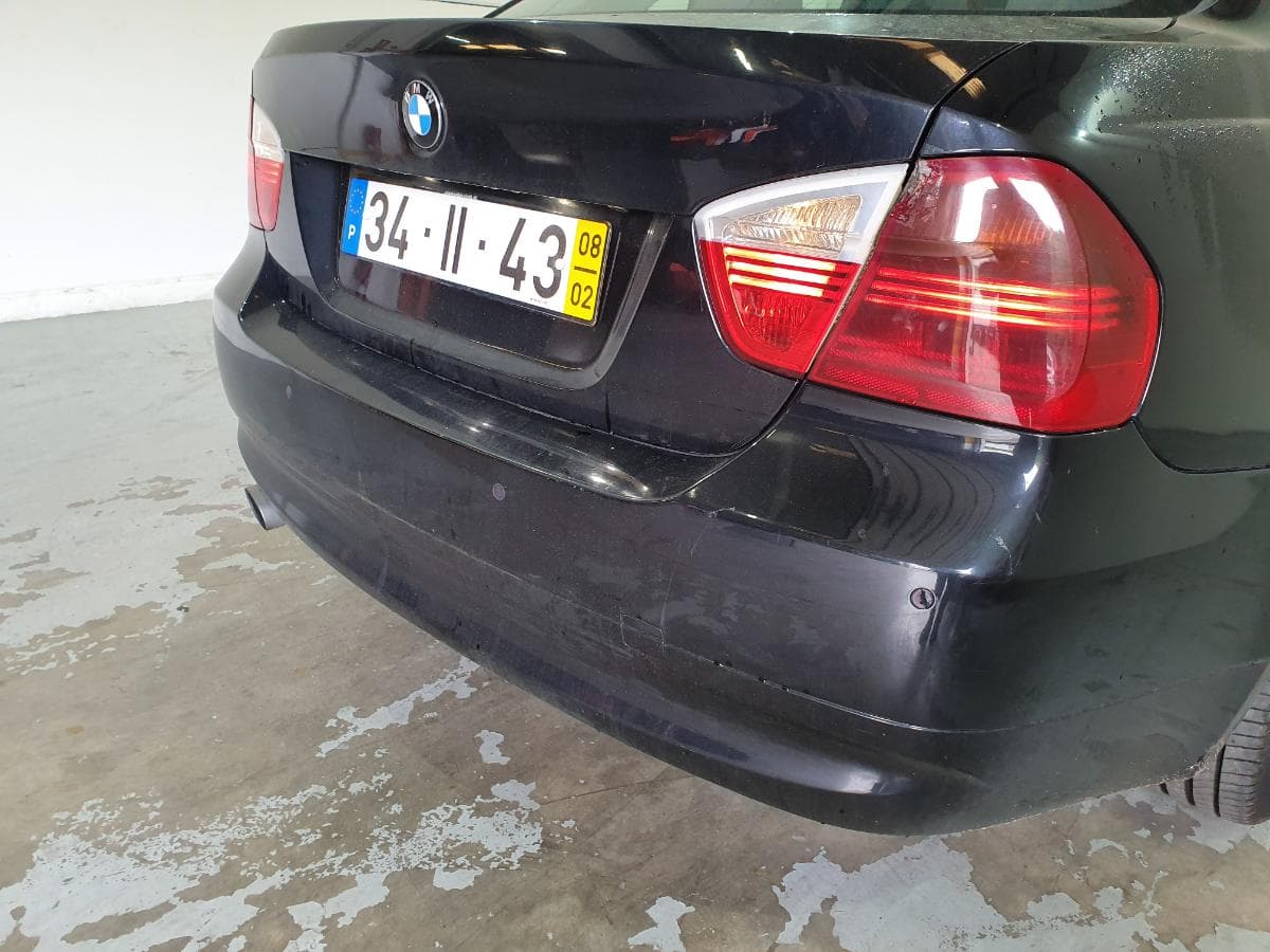 BMW 320D · Ano 2008 — imagem 9
