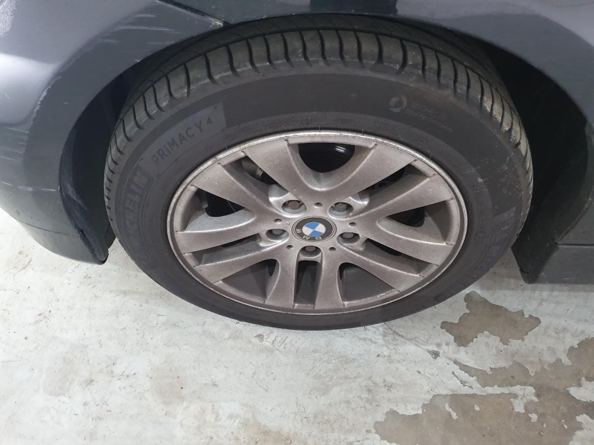 BMW 320D · Ano 2008 — imagem 15