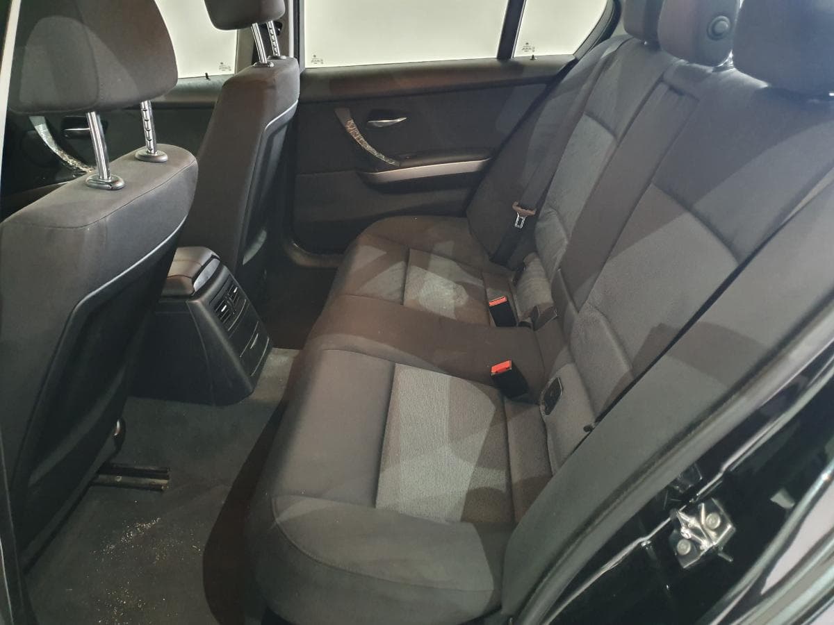 BMW 320D · Ano 2008 — imagem 25
