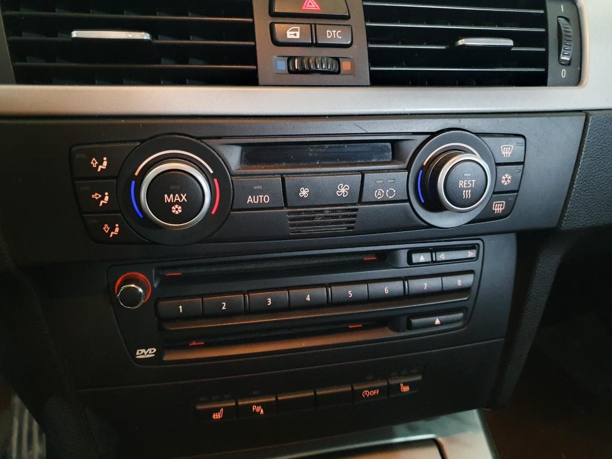 BMW 320D · Ano 2008 — imagem 32