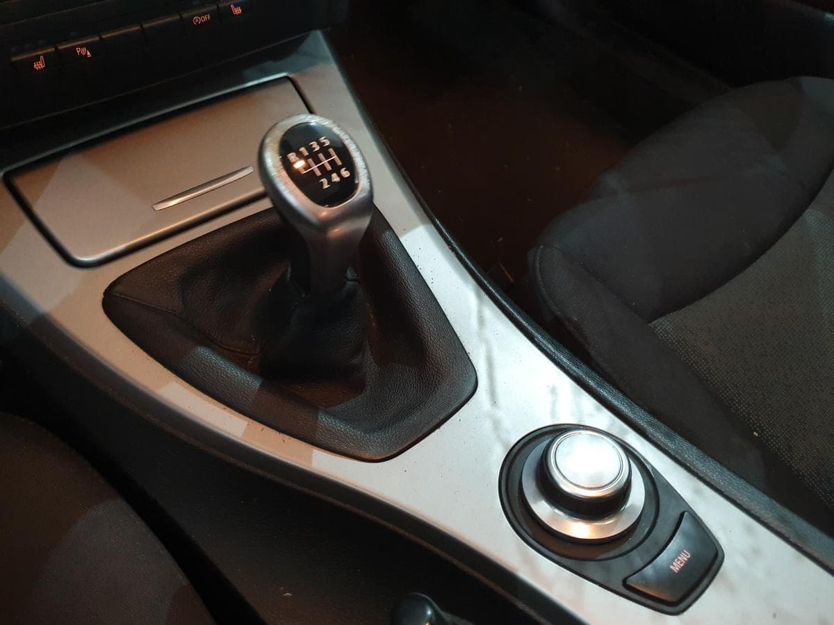 BMW 320D · Ano 2008 — imagem 41