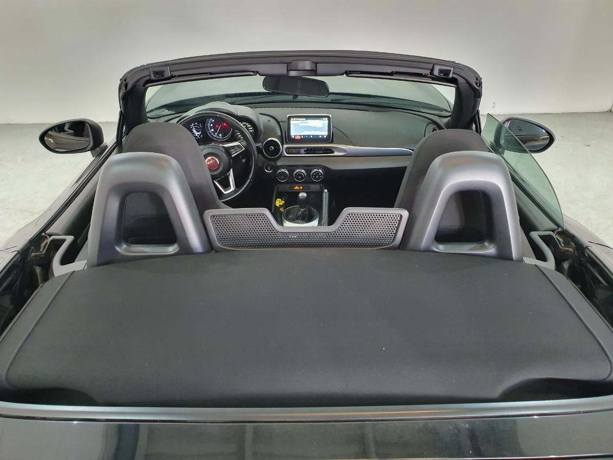 Fiat 124 Spider · Ano 2018 — image 8