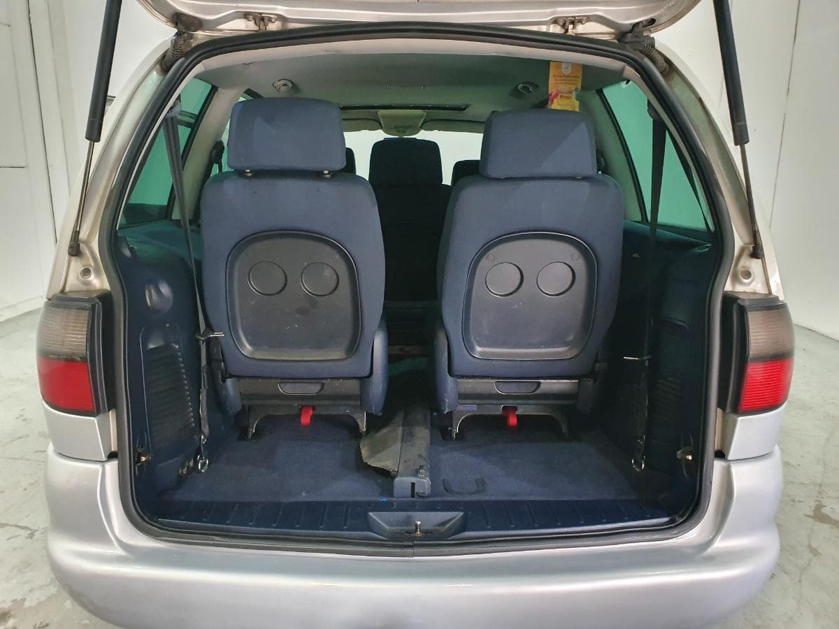 Volkswagen Sharan 1.9 TDI · Ano 1998 — image 8