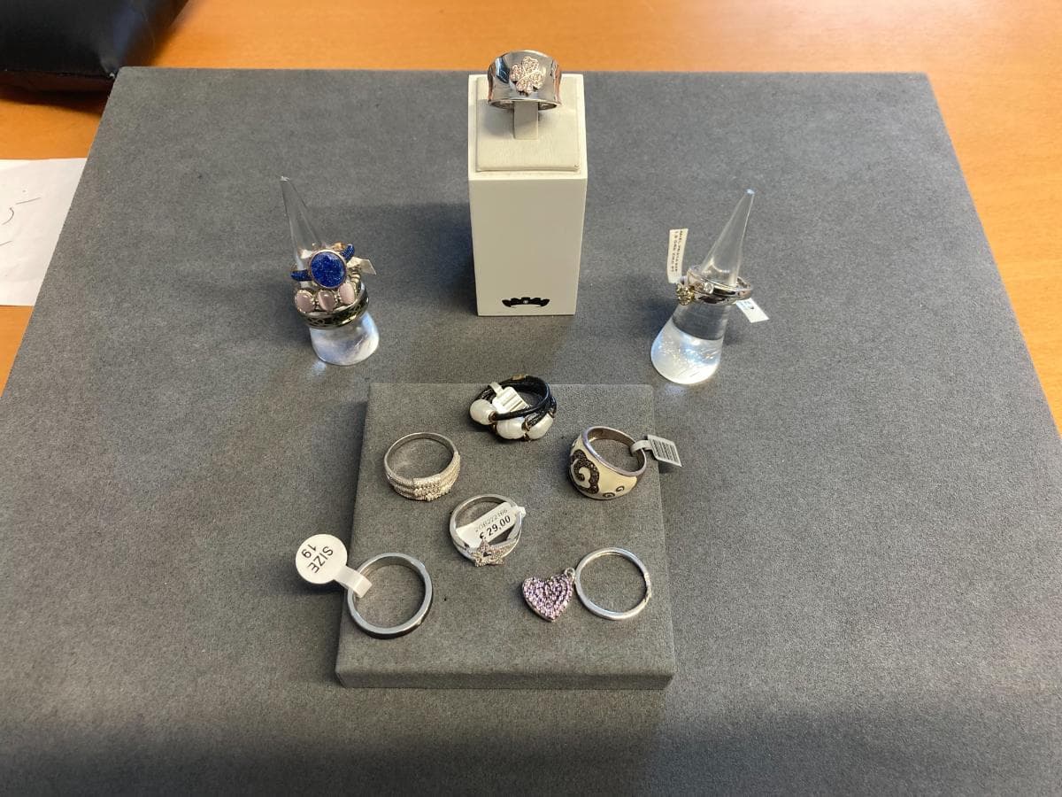 Bagues en argent et autres matériaux — image 2