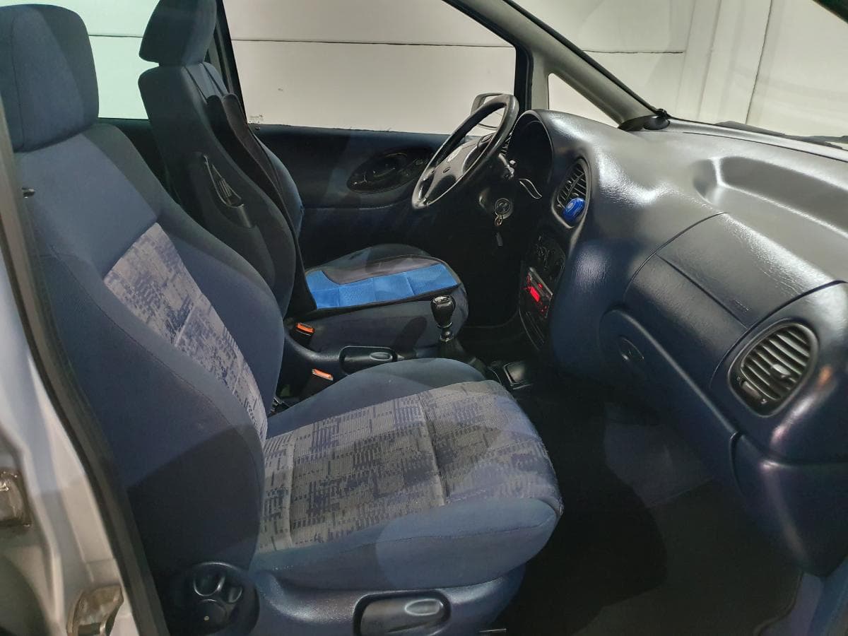 Volkswagen Sharan 1.9 TDI · Ano 1998 — image 21