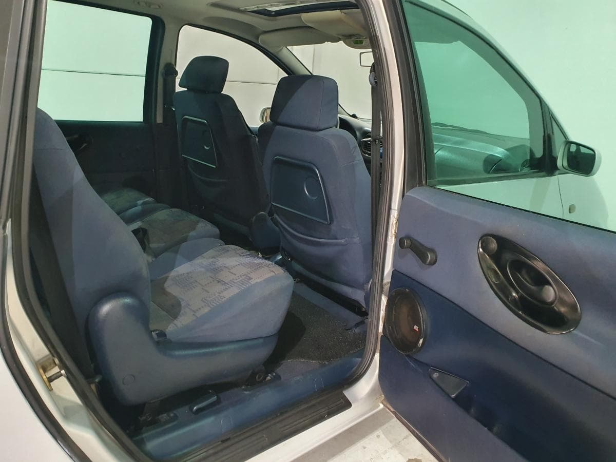 Volkswagen Sharan 1.9 TDI · Ano 1998 — image 25