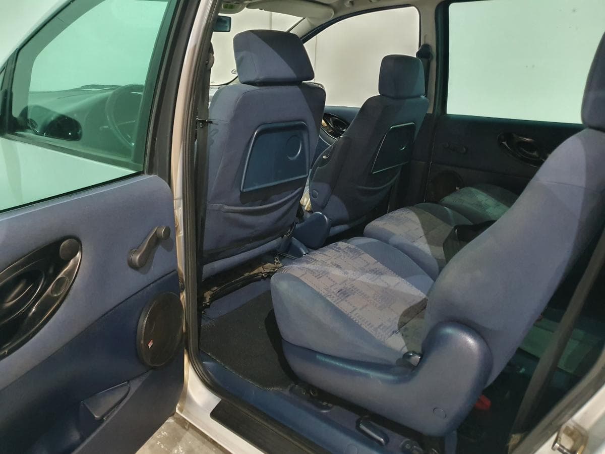 Volkswagen Sharan 1.9 TDI · Ano 1998 — image 24