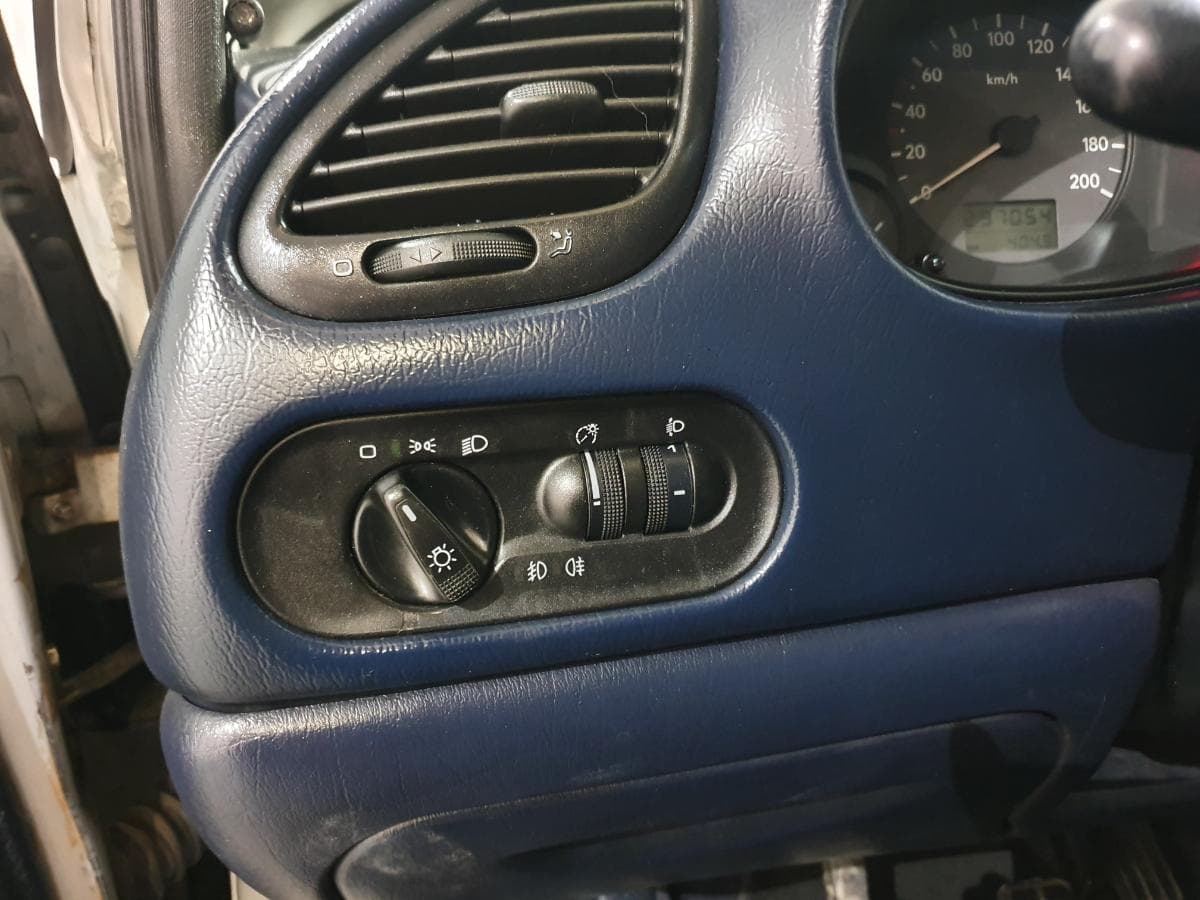 Volkswagen Sharan 1.9 TDI · Ano 1998 — image 29