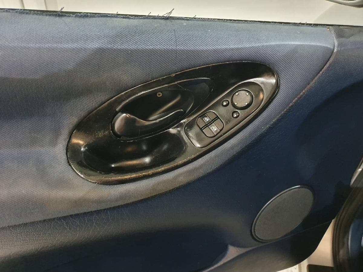 Volkswagen Sharan 1.9 TDI · Ano 1998 — image 31