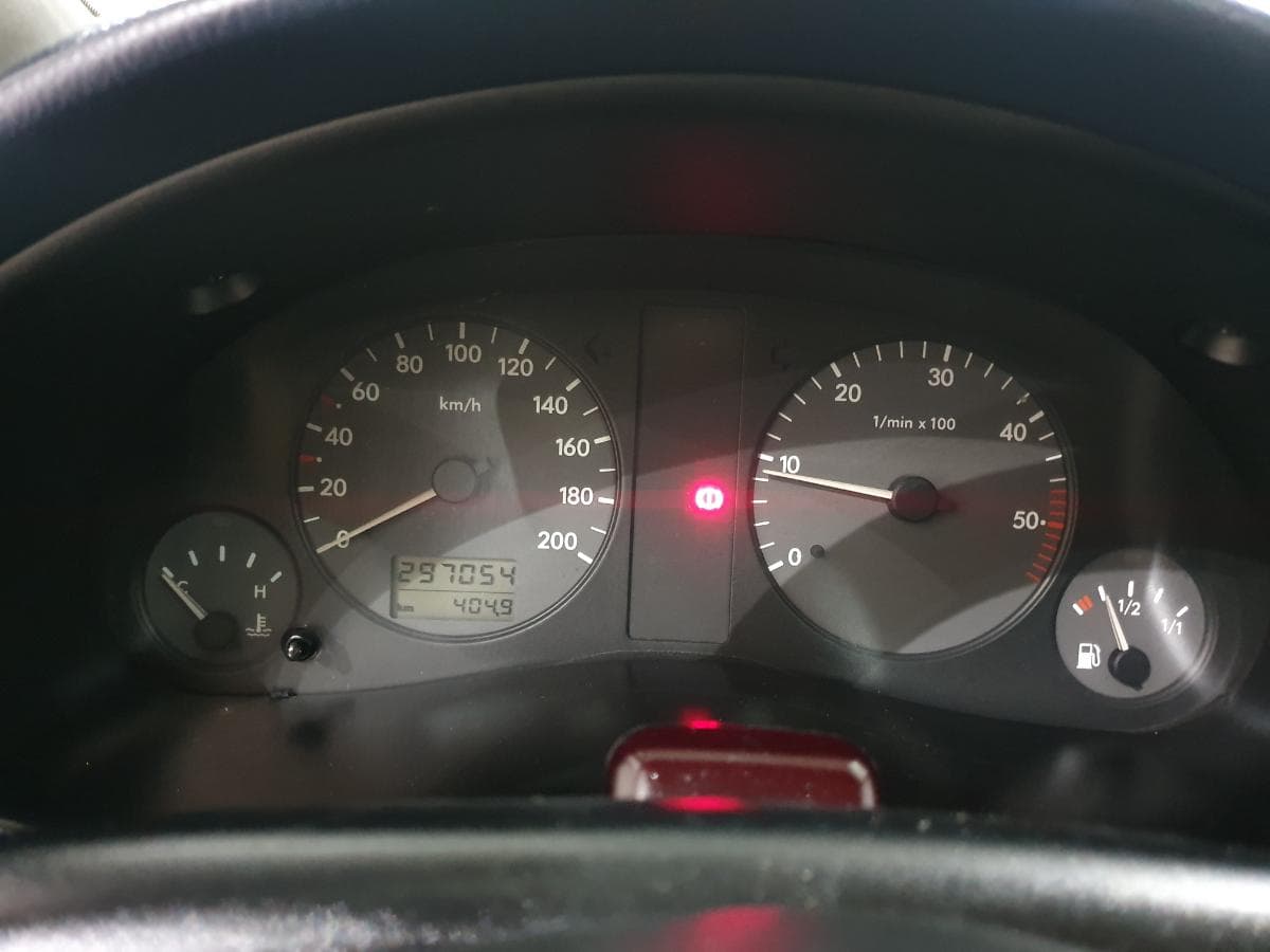 Volkswagen Sharan 1.9 TDI · Ano 1998 — image 34