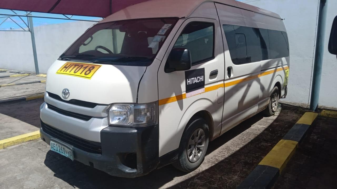 Minibus Toyota Hiace 2.5