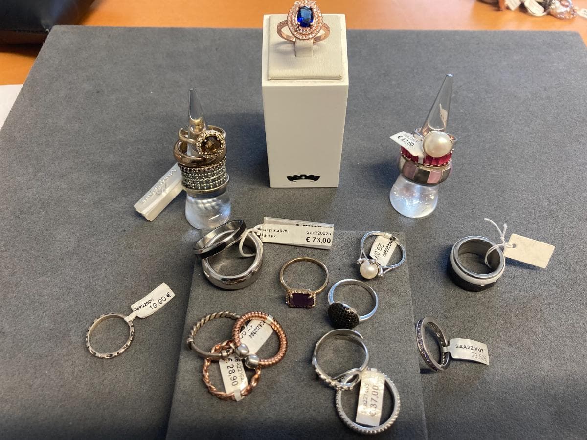 Bagues en argent et autres matériaux — image 2