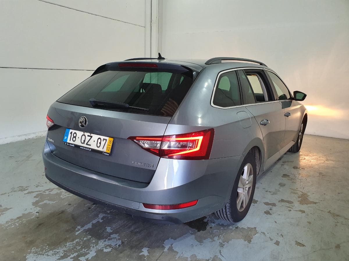 Skoda 1.6 TDI · Ano 2016 — imagen 5