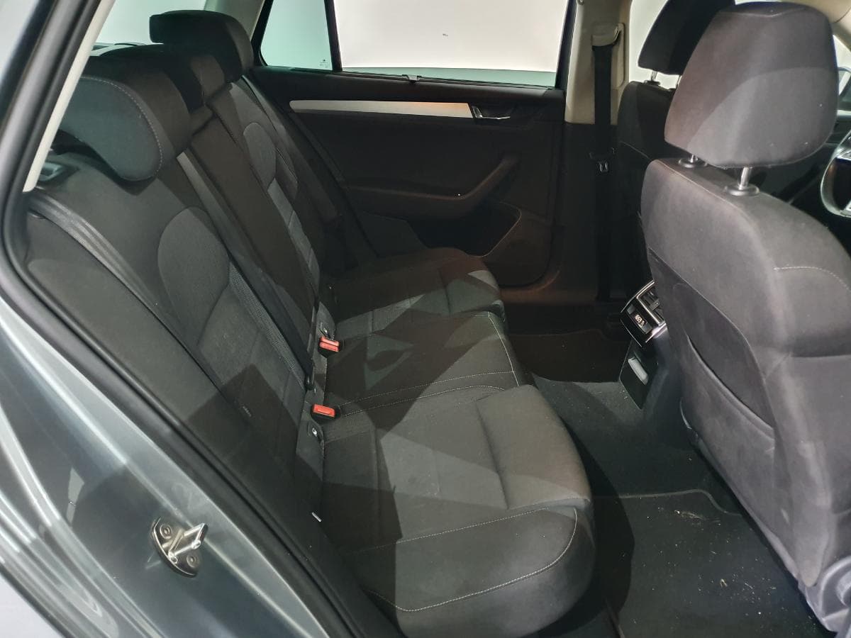 Skoda 1.6 TDI · Ano 2016 — imagen 24