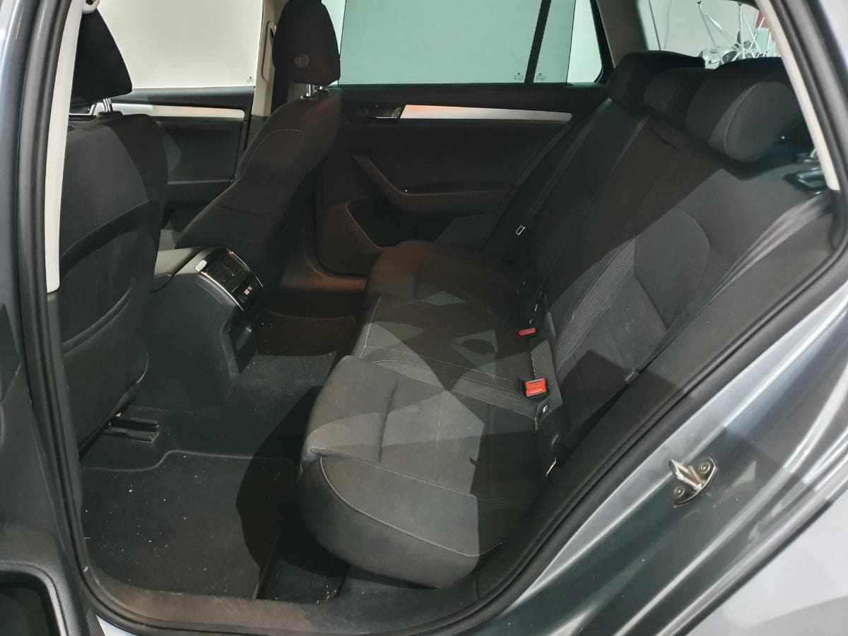 Skoda 1.6 TDI · Ano 2016 — imagen 28