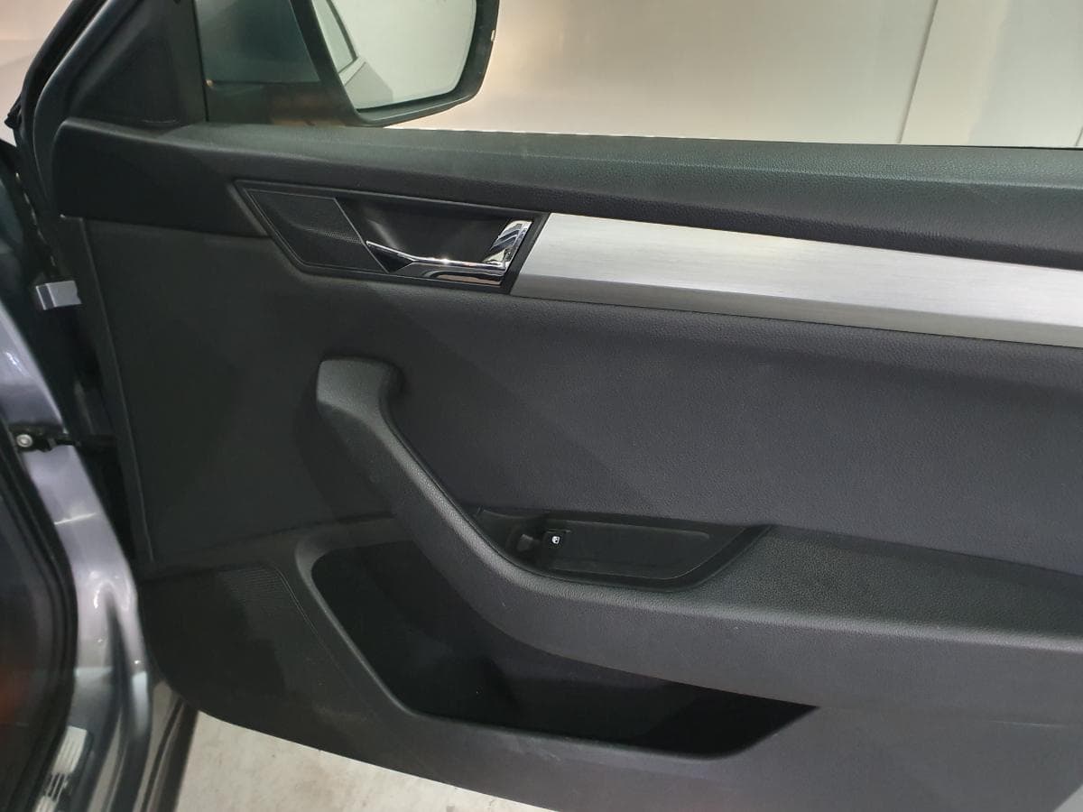 Skoda 1.6 TDI · Ano 2016 — imagen 29