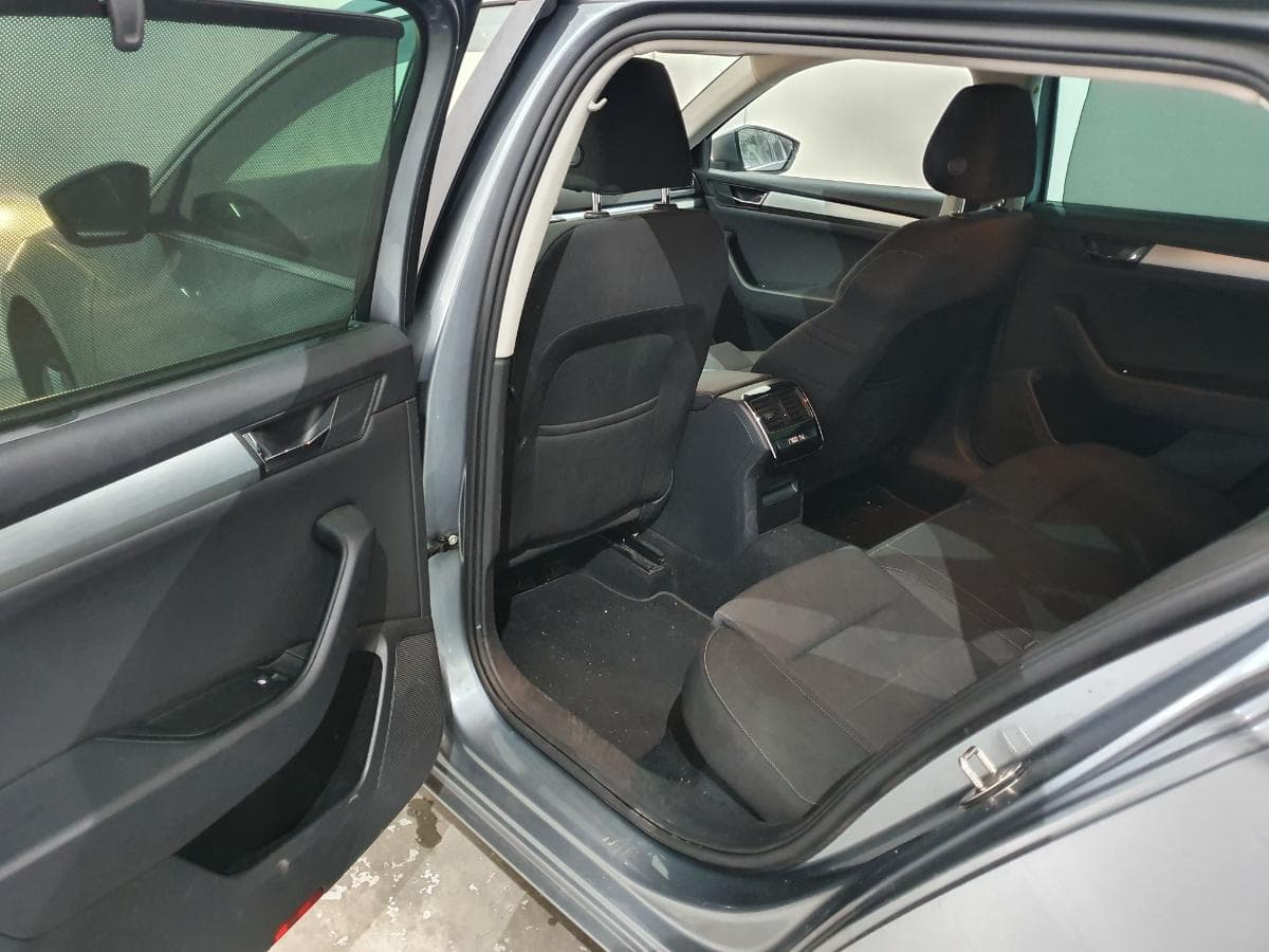 Skoda 1.6 TDI · Ano 2016 — imagen 30